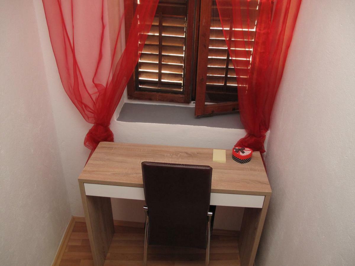 Illy City Centre Apartment Sibenik Exterior photo